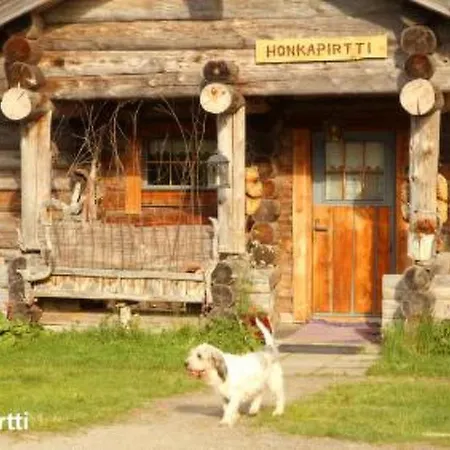 Semesterbostad Holiday Pykälä - Log Village Timoniemi