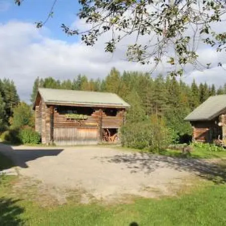 Holiday Pykälä - Log Village